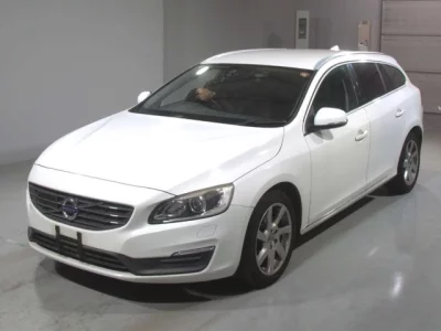 Volvo V60  с аукциона в Японии