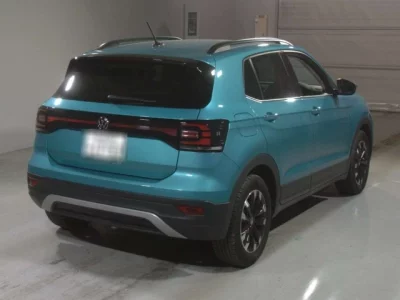 Volkswagen T-CROSS  с аукциона в Японии