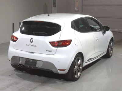 Renault LUTECIA  с аукциона в Японии