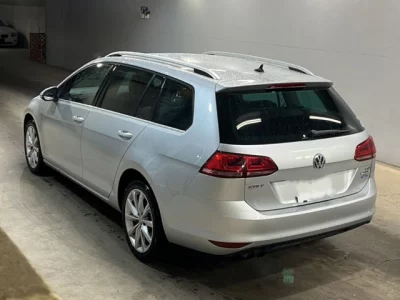 Volkswagen GOLF VARIANT  с аукциона в Японии