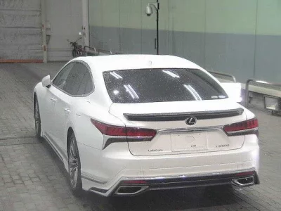 Lexus LS