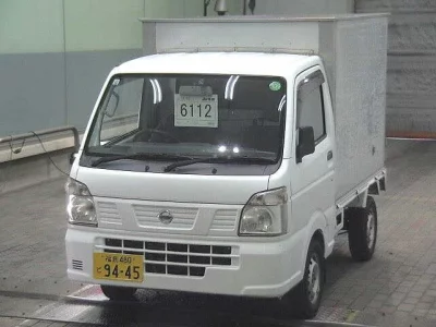 Nissan NT100 Clipper