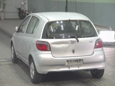 Toyota VITZ  с аукциона в Японии