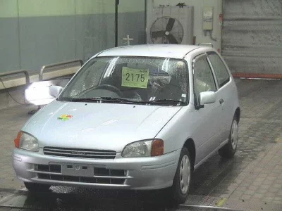 Toyota STARLET  с аукциона в Японии