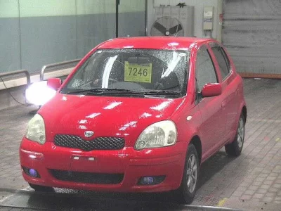 Toyota VITZ  с аукциона в Японии
