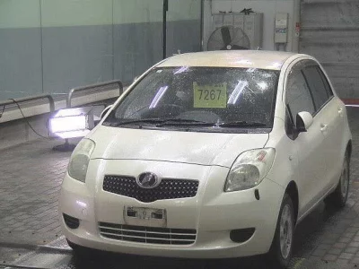 Toyota VITZ  с аукциона в Японии