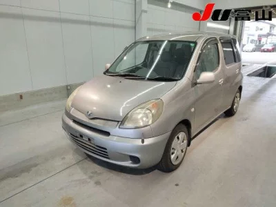 Toyota FUNCARGO  с аукциона в Японии