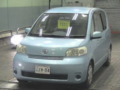 Toyota PORTE  с аукциона в Японии