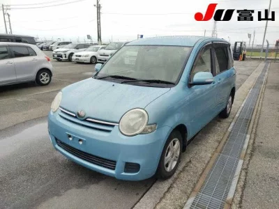 Toyota SIENTA  с аукциона в Японии