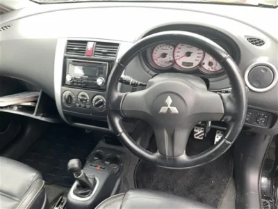 Mitsubishi COLT  с аукциона в Японии