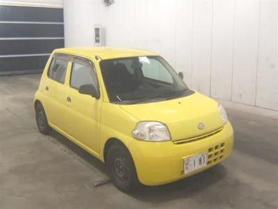 Daihatsu Esse