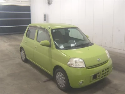 Daihatsu Esse
