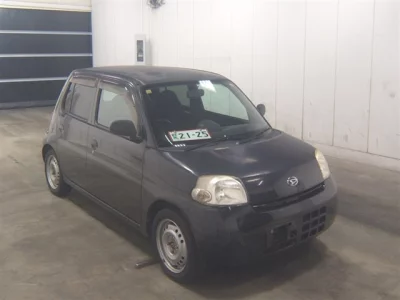 Daihatsu Esse