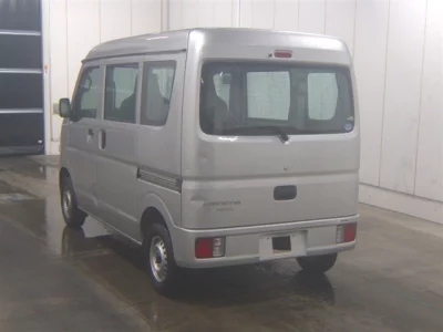 Mitsubishi Minicab Van