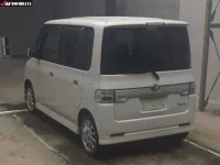 Daihatsu TANTO лот № 3041 оценка 4  с аукциона в Японии 1