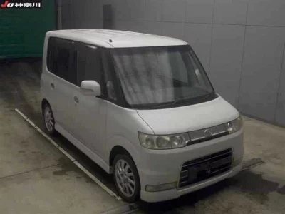 Daihatsu TANTO  с аукциона в Японии