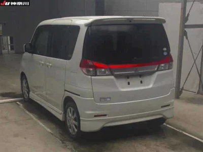 Mitsubishi Delica D:2