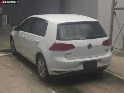 Volkswagen Golf  с аукциона в Японии