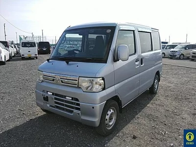 Mitsubishi Minicab Van