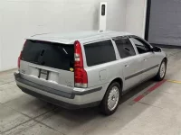 Volvo V70 лот № 90067 оценка 4  с аукциона в Японии 4