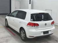 Volkswagen Golf лот № 90204 оценка 3.5  с аукциона в Японии 1