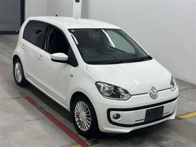 Volkswagen UP  с аукциона в Японии