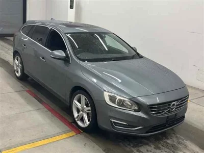 Volvo V60  с аукциона в Японии
