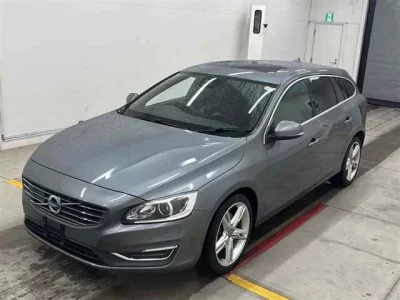 Volvo V60  с аукциона в Японии