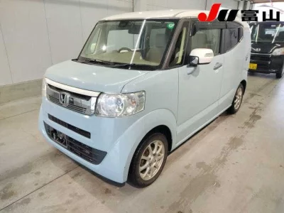 Honda N-Box Slash