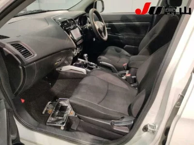 Mitsubishi RVR