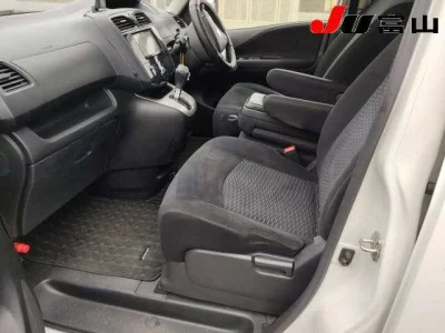 Suzuki Landy