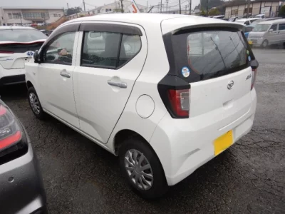 Daihatsu MIRA E S