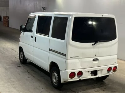 Mitsubishi Minicab Van