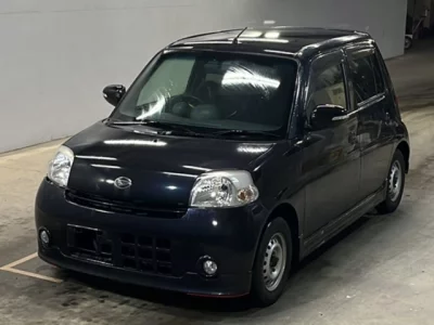 Daihatsu Esse
