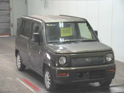 Daihatsu Naked