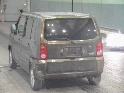 Daihatsu Naked