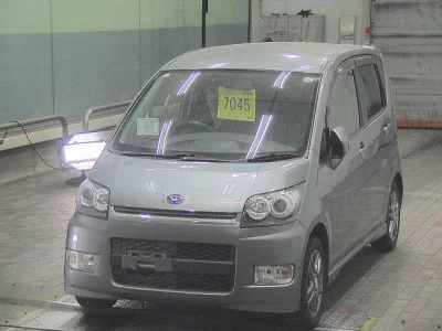 Daihatsu MOVE  с аукциона в Японии