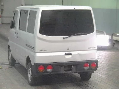 Mitsubishi Minicab Van