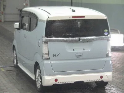 Honda N-Box Slash