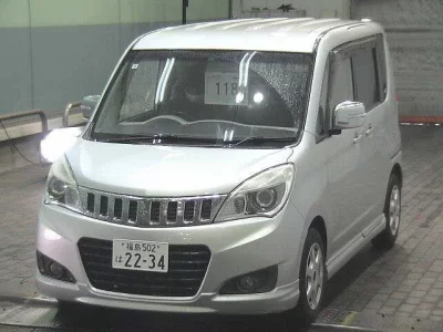 Mitsubishi Delica D:2
