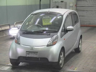 Mitsubishi I  с аукциона в Японии