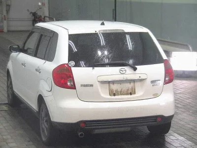 Mazda Verisa