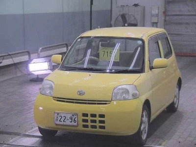 Daihatsu Esse