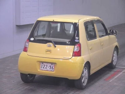 Daihatsu Esse