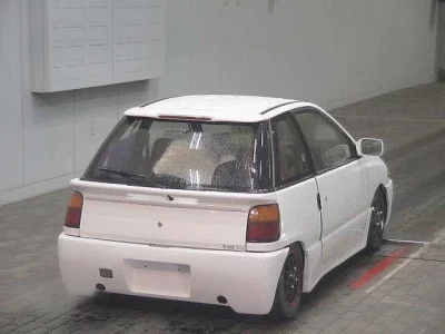 Daihatsu LEZZA  с аукциона в Японии