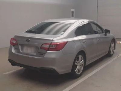 Subaru LEGACY B4