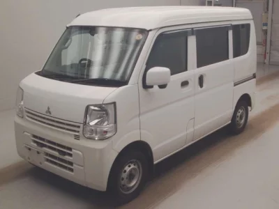 Mitsubishi Minicab Van