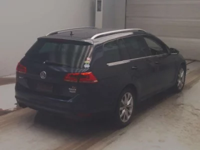 Volkswagen GOLF VARIANT  с аукциона в Японии