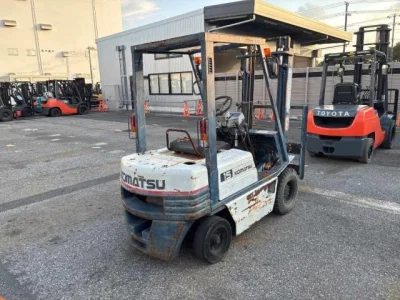 KOMATSU FORKLIFT