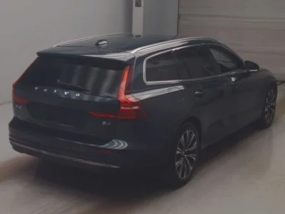 Volvo V60  с аукциона в Японии